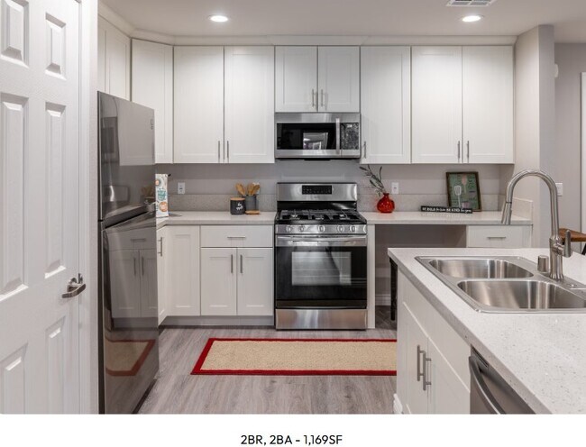 Photo - Centerpointe at Market