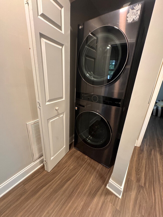 5 Vine St Unit SI ID1252922P