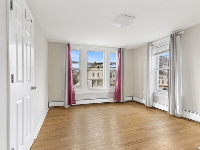 Photo - 140 Stuart Ave Unidad 2