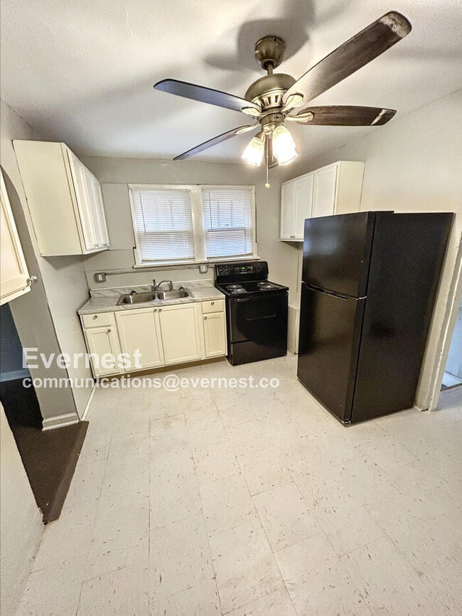 Photo - 8315 Octavia Ave