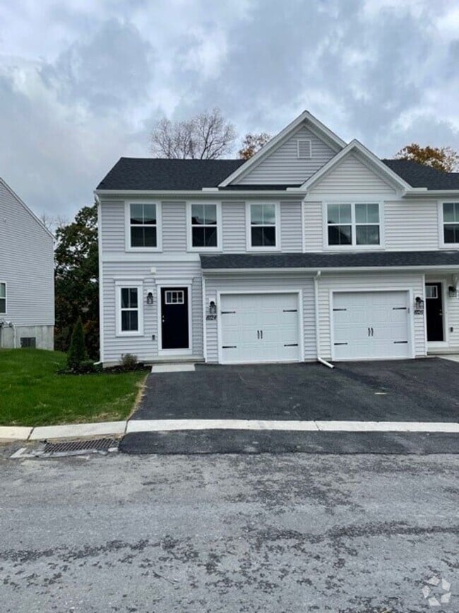 Building Photo - 8124 Kelly Dr Rental
