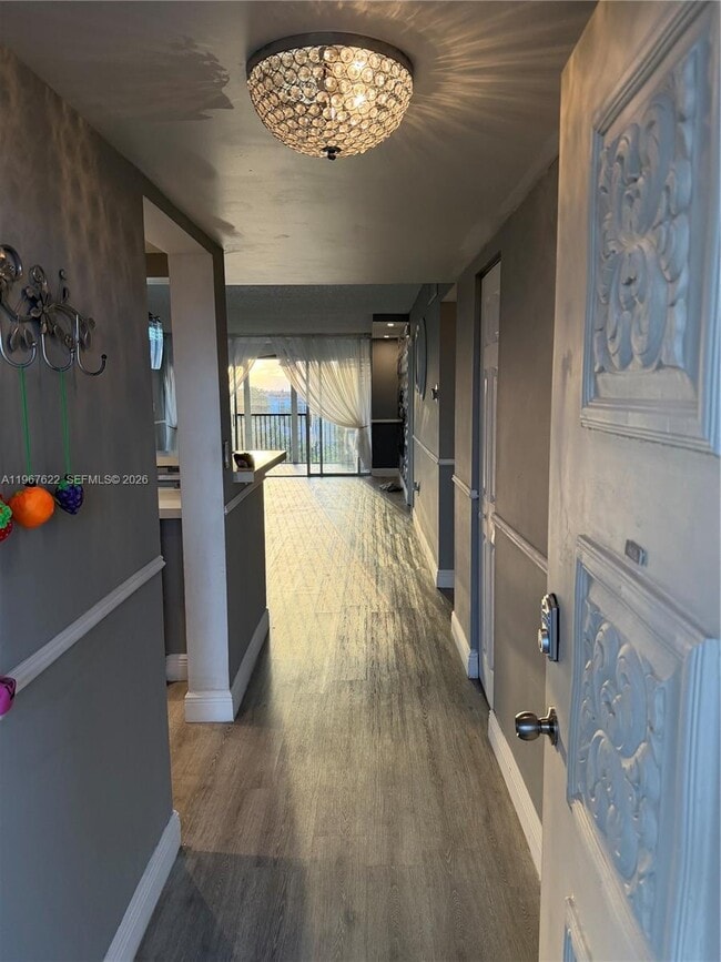 Building Photo - 3910 Inverrary Blvd Unit 803-B