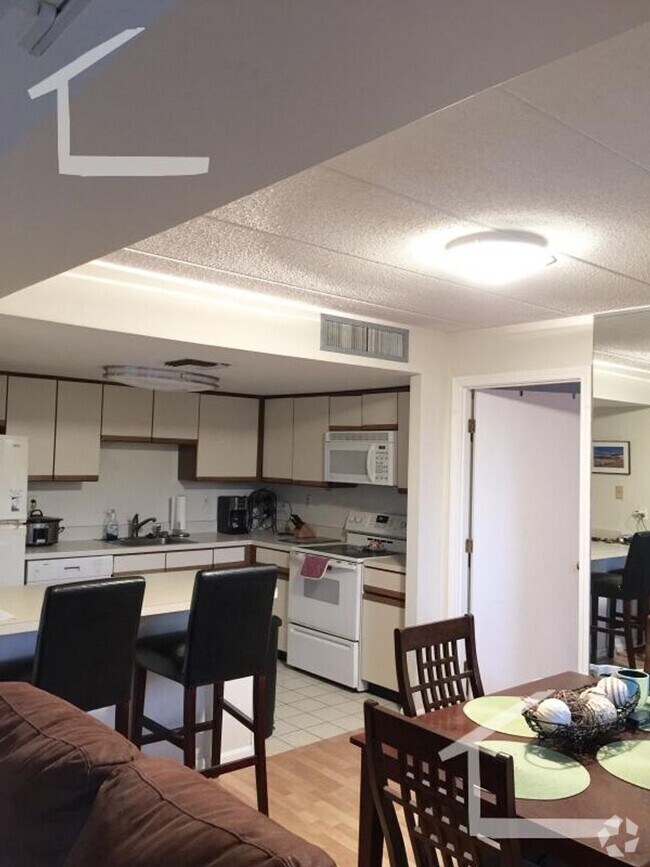 Building Photo - Oversized 2 bed/2 bath on Allston-Brighton... Rental
