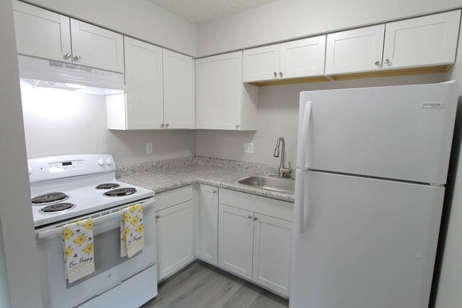 Photo - Great location and beautiful updates. Pet friendly one bedroom in Bellevue. Unidad 806-06