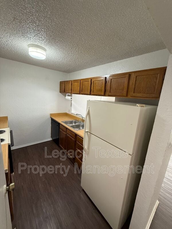 Photo - 1715 Short St Unit B