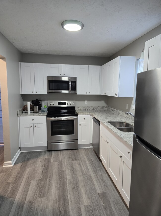 Photo - 115 Howell Way Unit 1