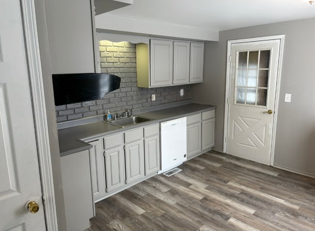 Photo - 25 Shelby Dr