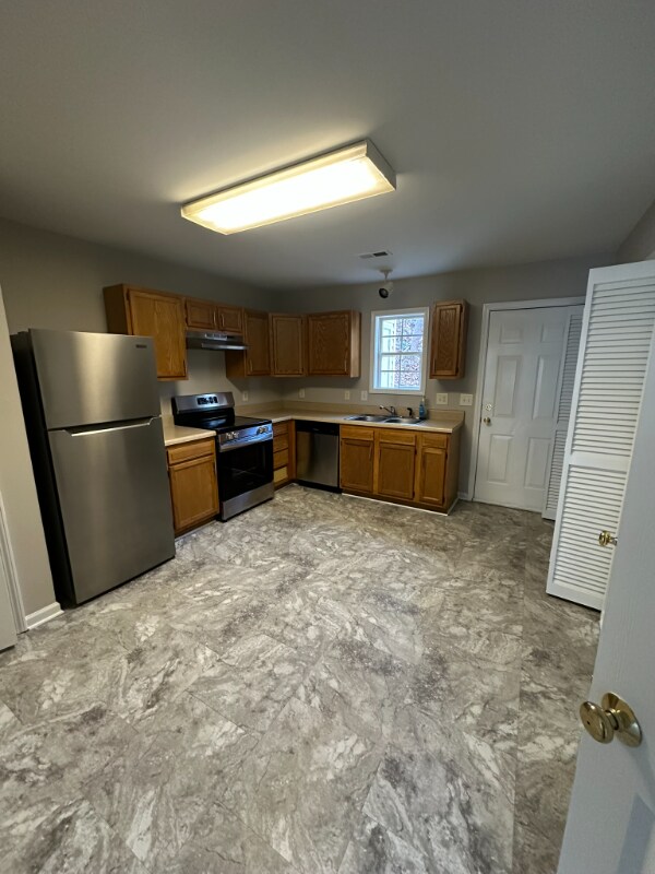 Photo - 833 Brickwood Ct