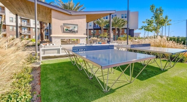 Building Photo - 23233 Western Centre Dr Unit 240