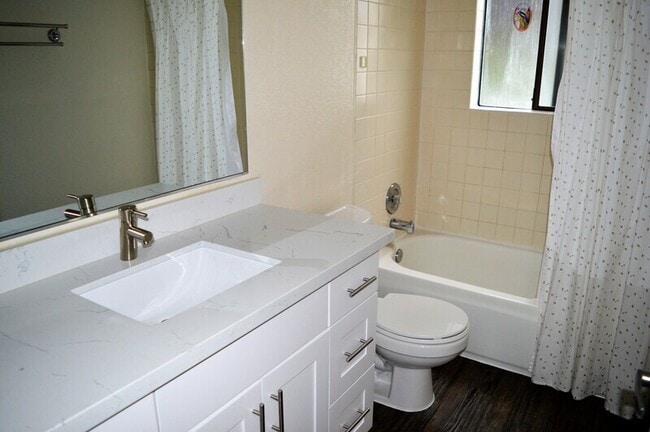 Photo - 9724 6th Ave NW Unidad Apt B