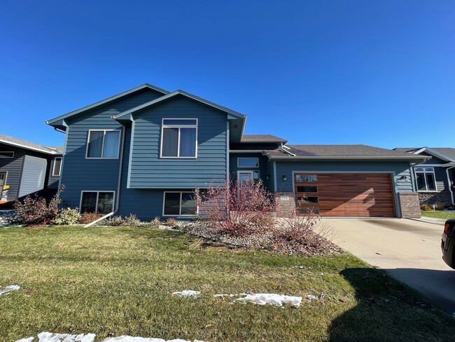 Building Photo - 5512 South Culbert Avenue