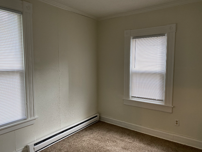 Photo - 1008 E Republican St Apartment Unit 3