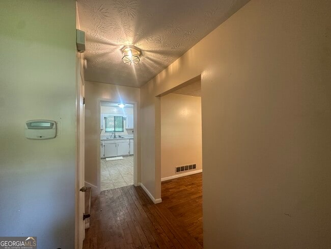 Photo - 6859 Mystic Ln