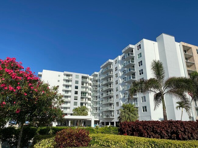 Photo - 3450 S Ocean Blvd Unidad 328 Rental