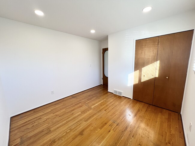 Photo - 30541 McGrath Dr