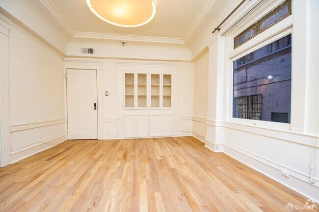 Building Photo - 656 Post St Rental