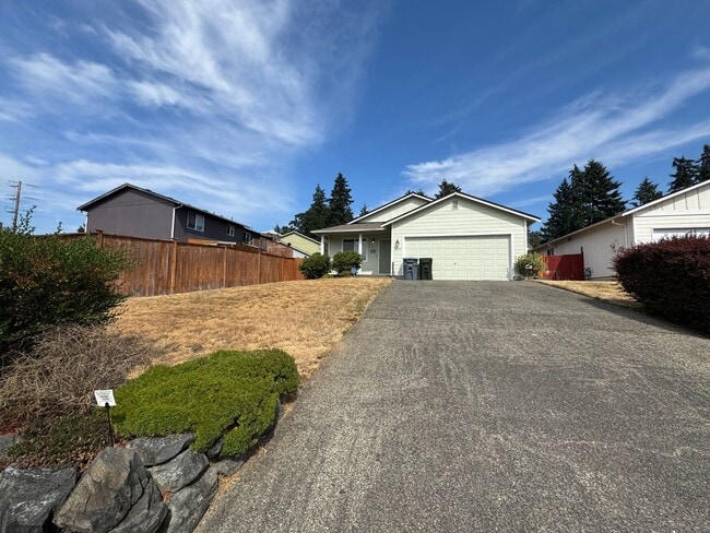 Photo - Beautiful One Story House - 3 bed in Spanaway!