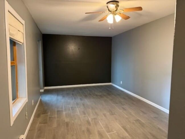Photo - 228 Maple Dr