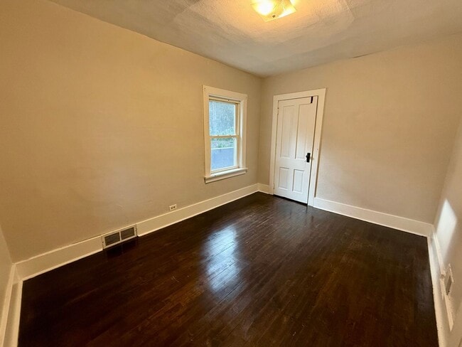 Photo - 3 Bed 1 Bath Single Family Home in Rothschild