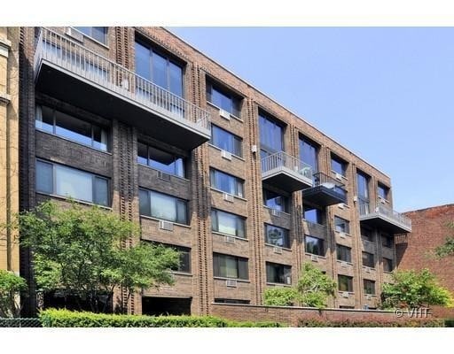 Building Photo - 644 W Arlington Pl Unit 1G