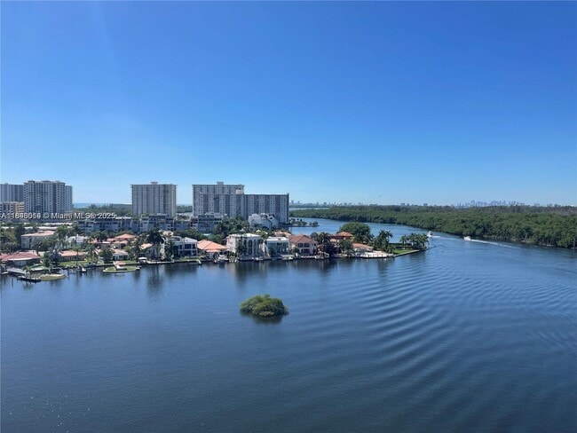 Building Photo - 400 Sunny Isles Blvd Unit 1002 Rental