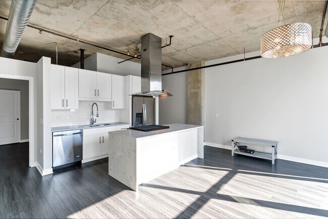 50 E 16th St Unit 0515