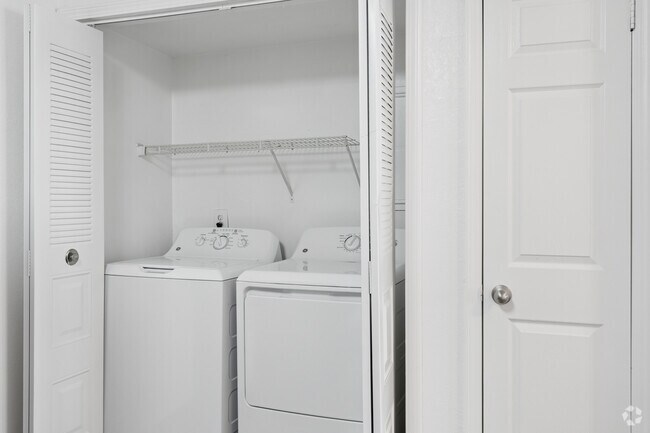 The Dogwood Plus 2BR, 1BA - 862SF - Laundry