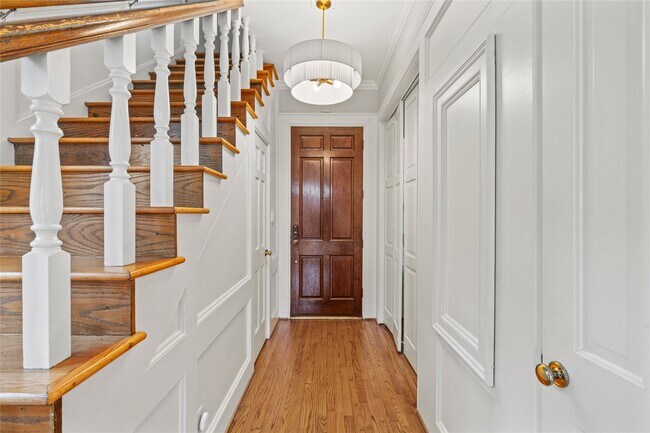 Photo - 6732 Vanderbilt St