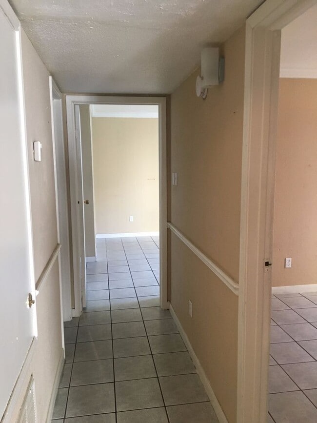 Photo - 2 BR 1 BA Condo - Downstairs