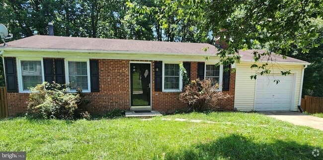 Building Photo - 1703 Dania Dr Rental