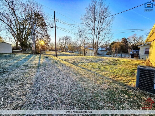 Photo - 1985 Mississippi Ave