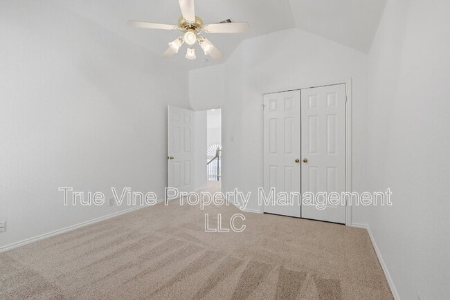 Photo - 711 Mello Oak