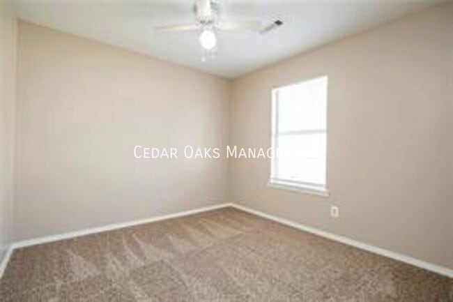 Photo - 172 Killdeer Dr
