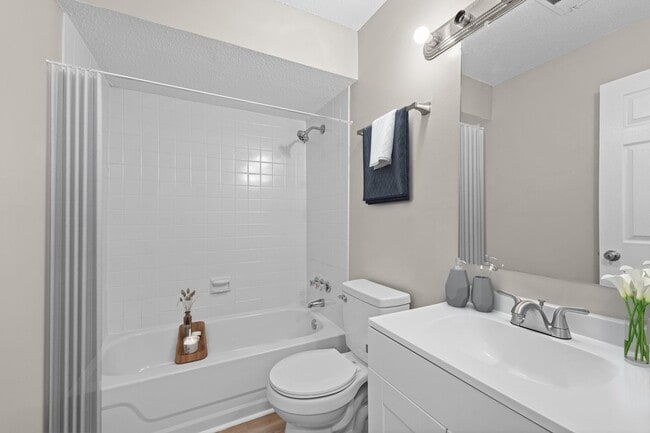 Photo - The Pointe at White Oak