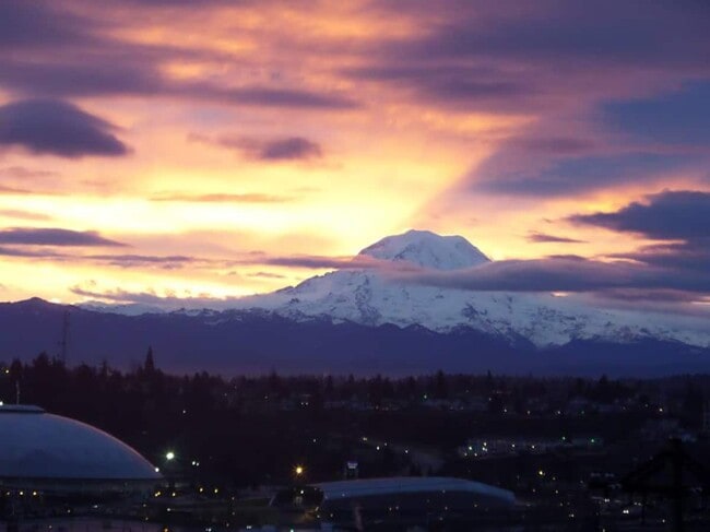 Photo - 1910 S G St Unit Studio Apartment Downtown Tacoma