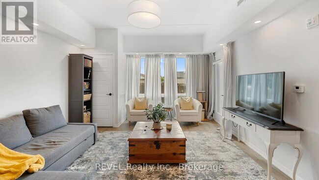 Photo - 3998 Victoria Ave Unit 106