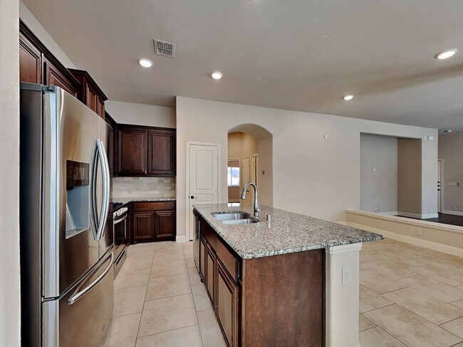 Photo - 1517 Yellowthroat Dr