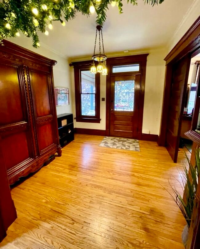 Photo - 290 E Deshler Ave