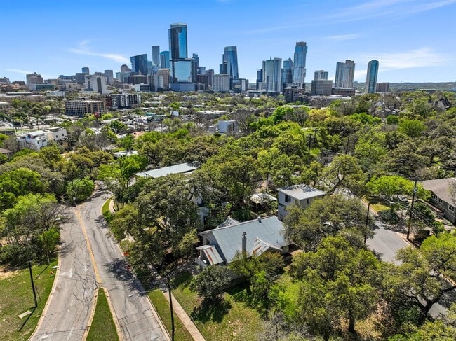 Photo - 1117 Enfield Rd