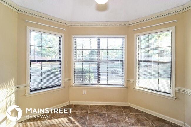 Photo - 1041 Trappers Cove