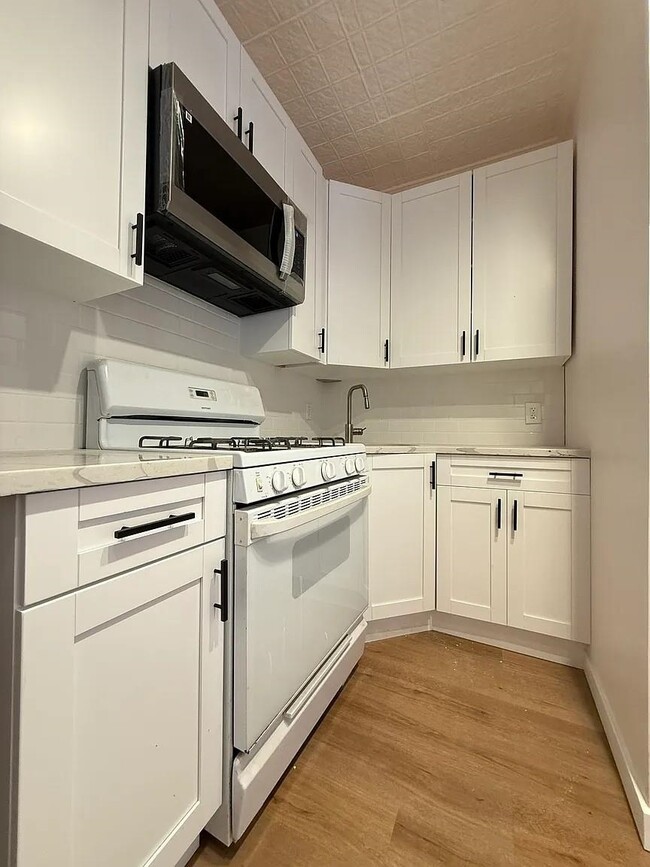 Photo - 1919 Willow Ave Unit 5