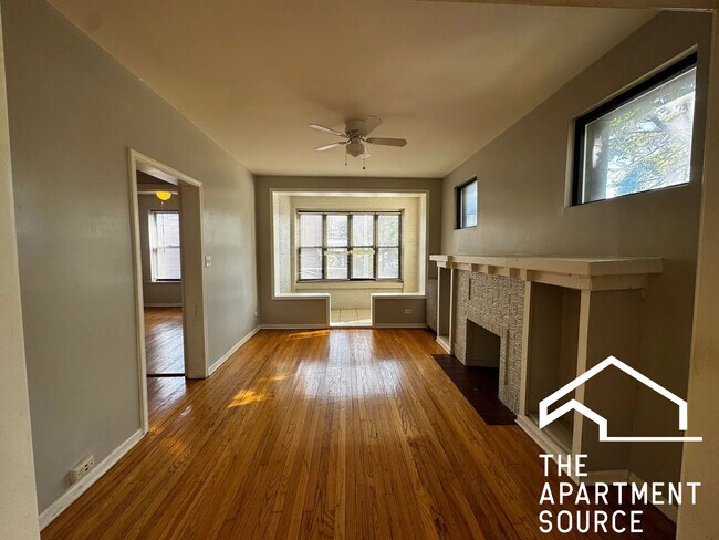 Photo - 7658 S Marquette Ave Unidad 2