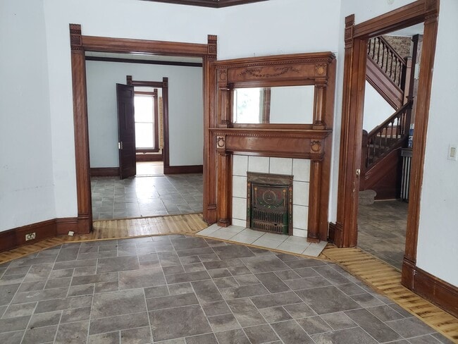 5 bed 2 bath Single Family Home in Wausau - 5 bed 2 bath Single Family Home in Wausau