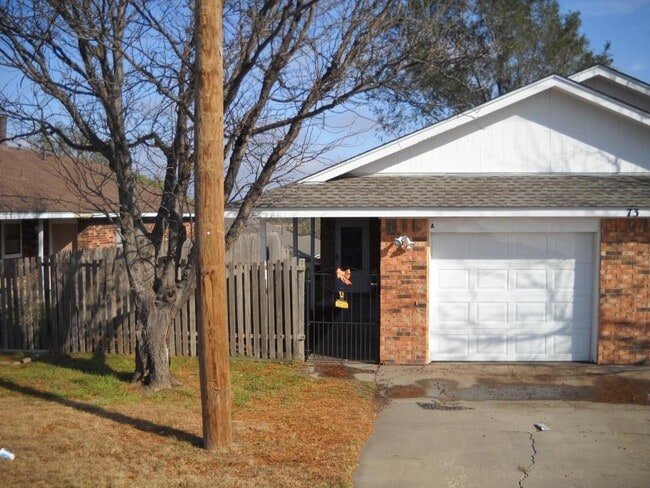 Building Photo - 73 Valleyview Rd Rental