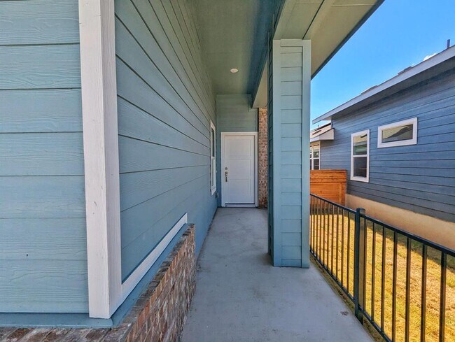 Photo - 158 Gresham