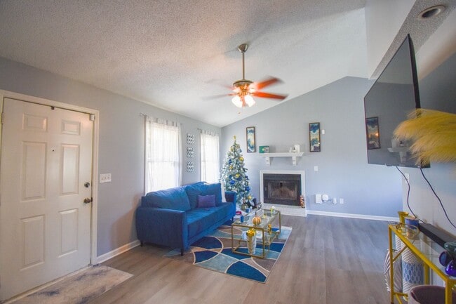 Photo - 3 Bedroom 2 Bathroom- Pets Considered