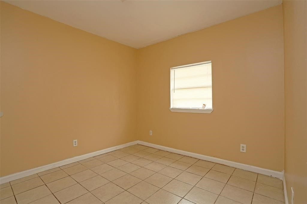 Photo - 2460 W Shane St