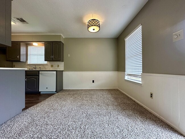 Photo - Single Family Home *LEASING SPECIAL AVAILABLE*