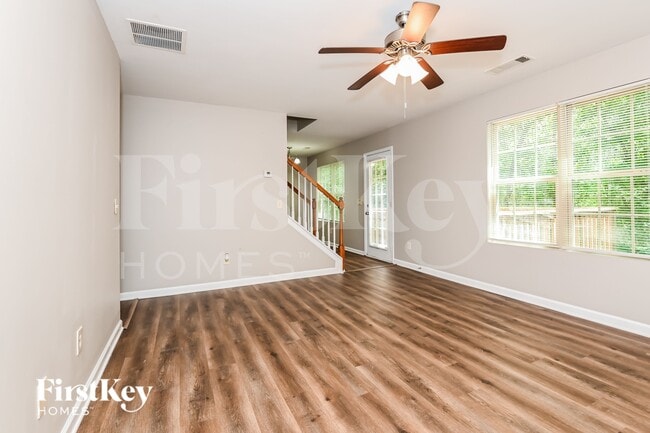 Photo - 380 Pine Tree Dr