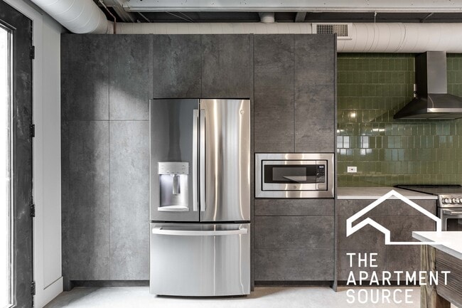 Photo - 2228 N Kedzie Blvd Unit COACH-HOUSE